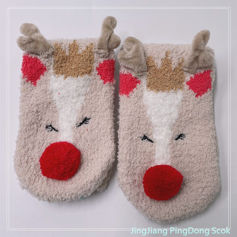 Wholesale half-pile cartoon-shaped women's socks and cute home socks deer design