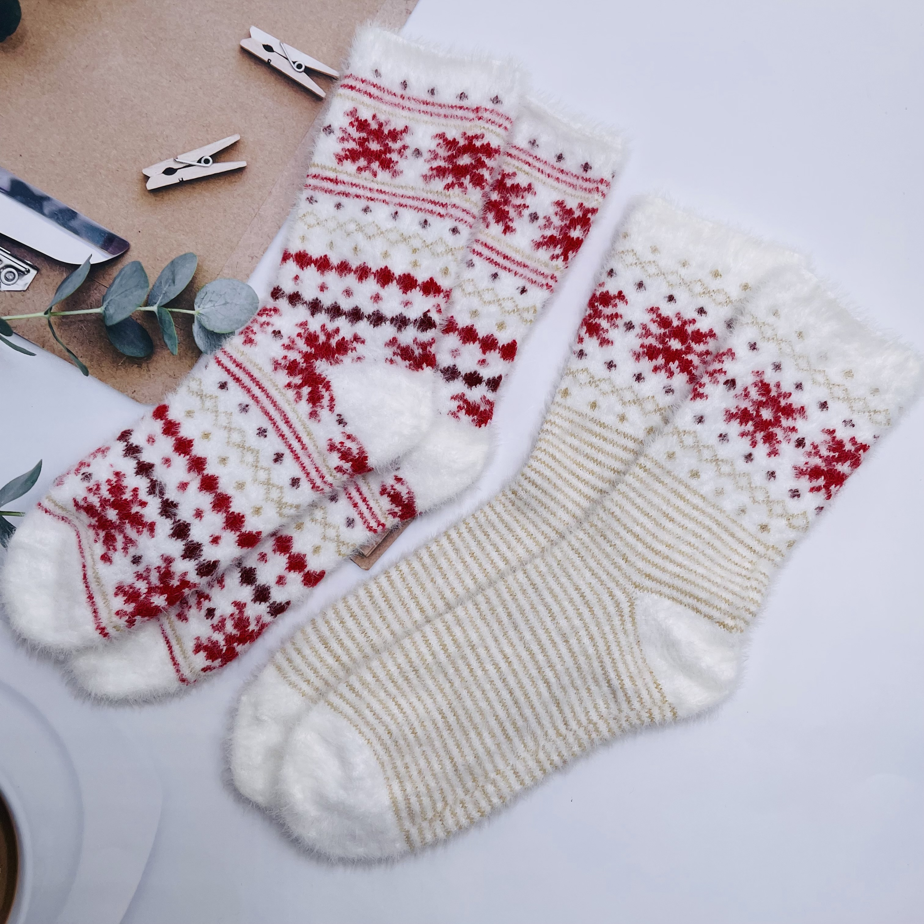 Wholesale Hot Sale Fuzzy Cosy Socks feather yarn cosy socks 