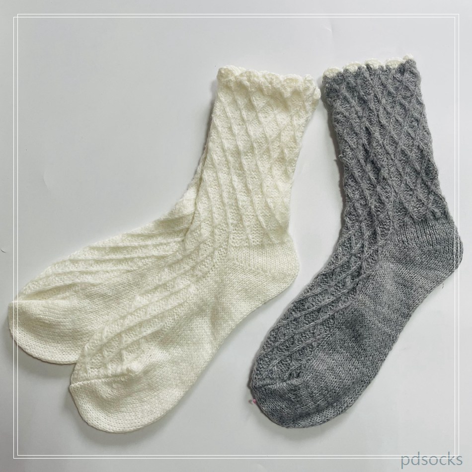 Customized hot sale cable sigle knitted socks fashion sock women sock soft and warm 