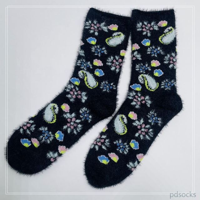 HOT Sale Women Girls Medium Feather Fuzzy Cosy Socks Home Socks Fuzzy Sock 