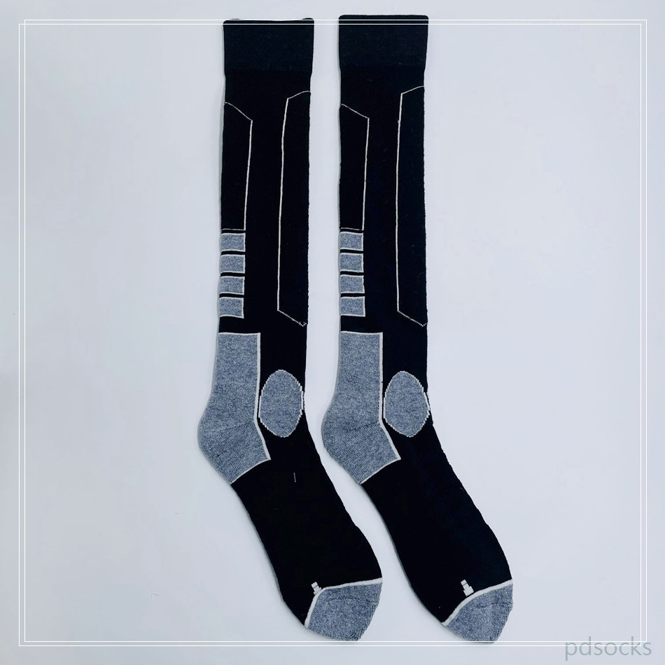 Wholesale custom cotton stockings for adults football socks 
