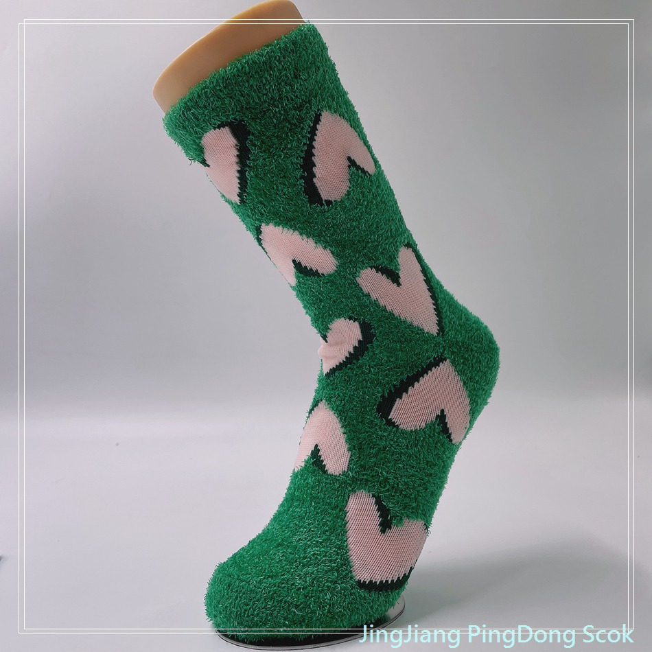 Wholesale hot sale long feather yarn cosy sock heart design home sock fashion women