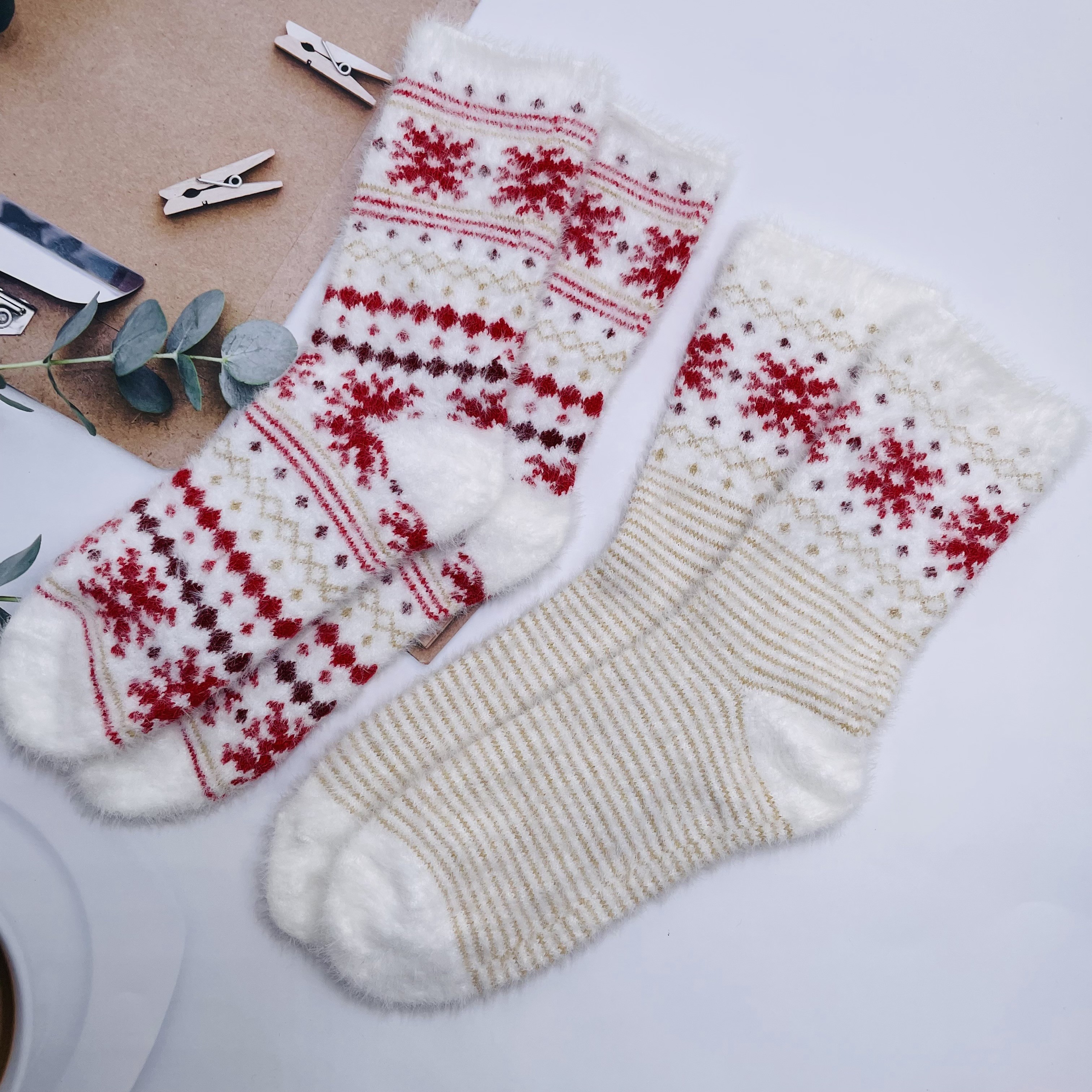 Wholesale Hot Sale Fuzzy Cosy Socks feather yarn cosy socks 