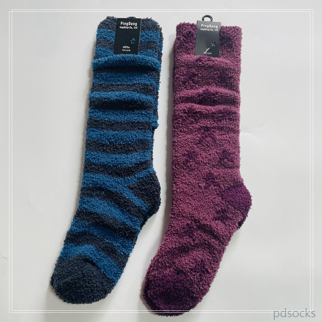 Wholesale Velvet stockings with thick half sides kids socks home sock 