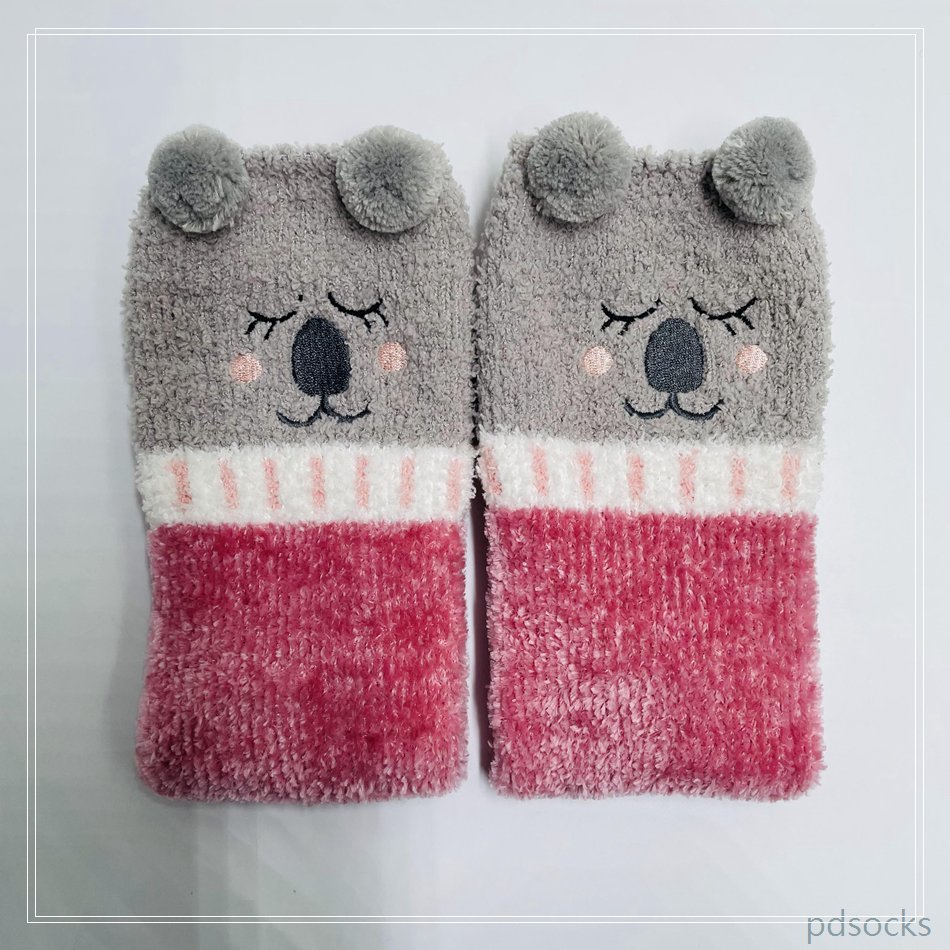Wholesale super soft microfiber yarn and chenille Cosy Socks Home Socks fuzzy sock cozy sleep socks bear 