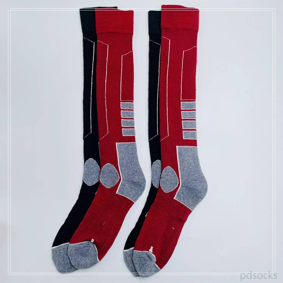 Wholesale custom cotton stockings for adults football socks 