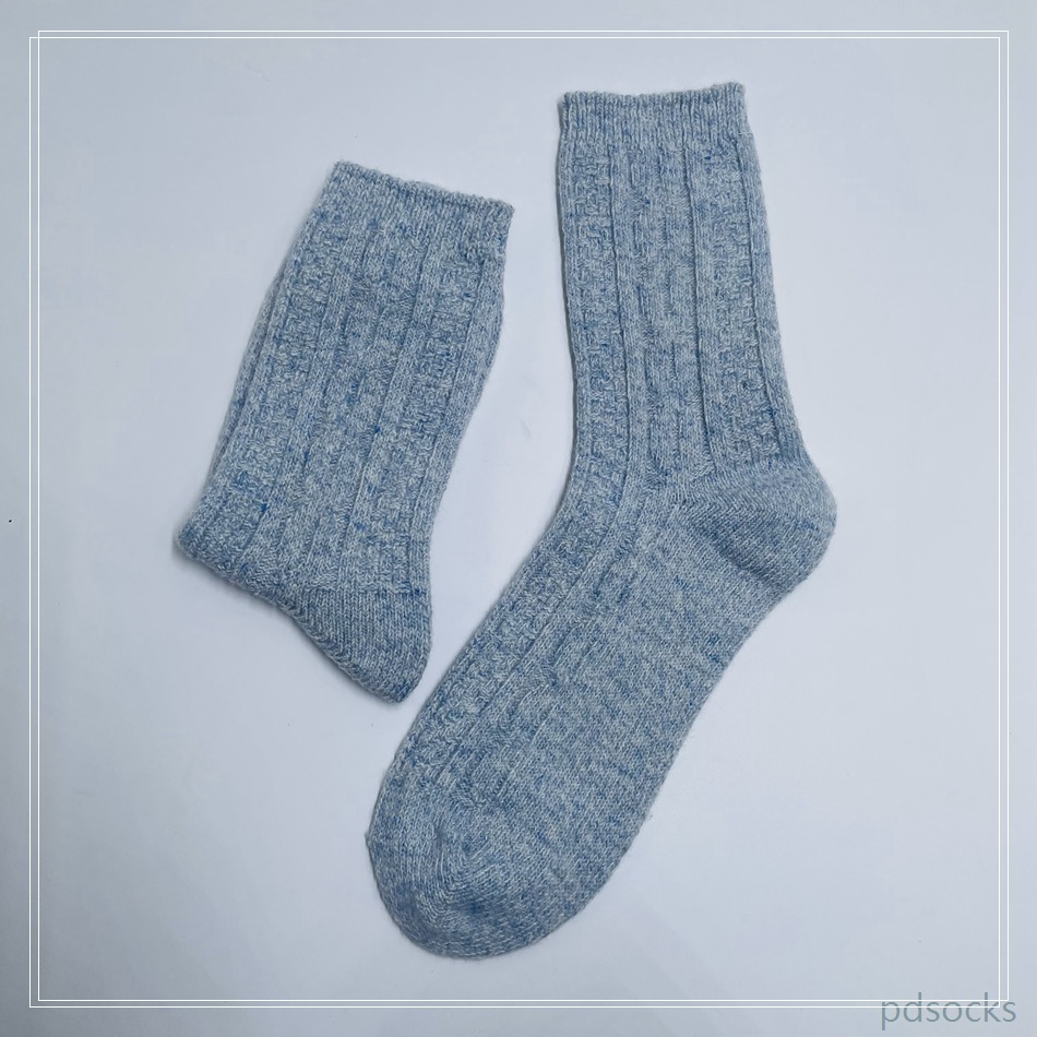 Wholesale wool knitted yarn women warm socks customized color 