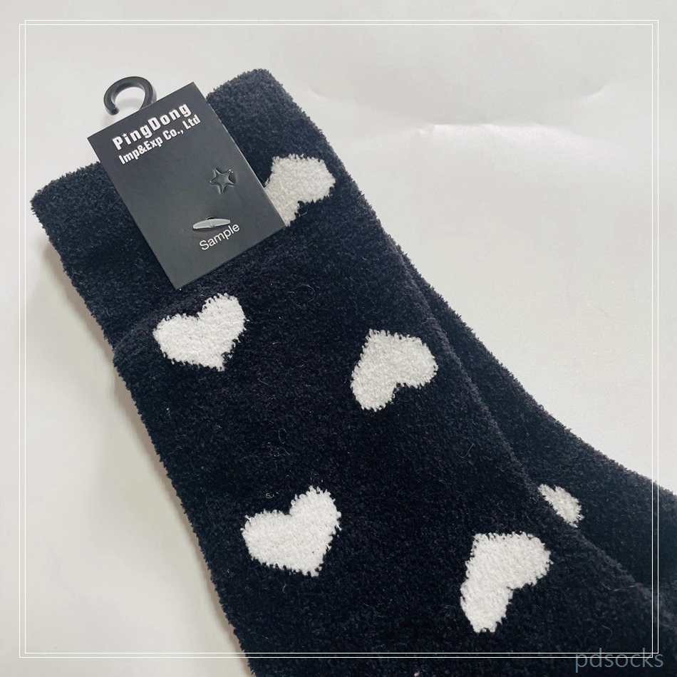 Customized hot sale heart cosy sock fuzzy home sock women sock kids sock 