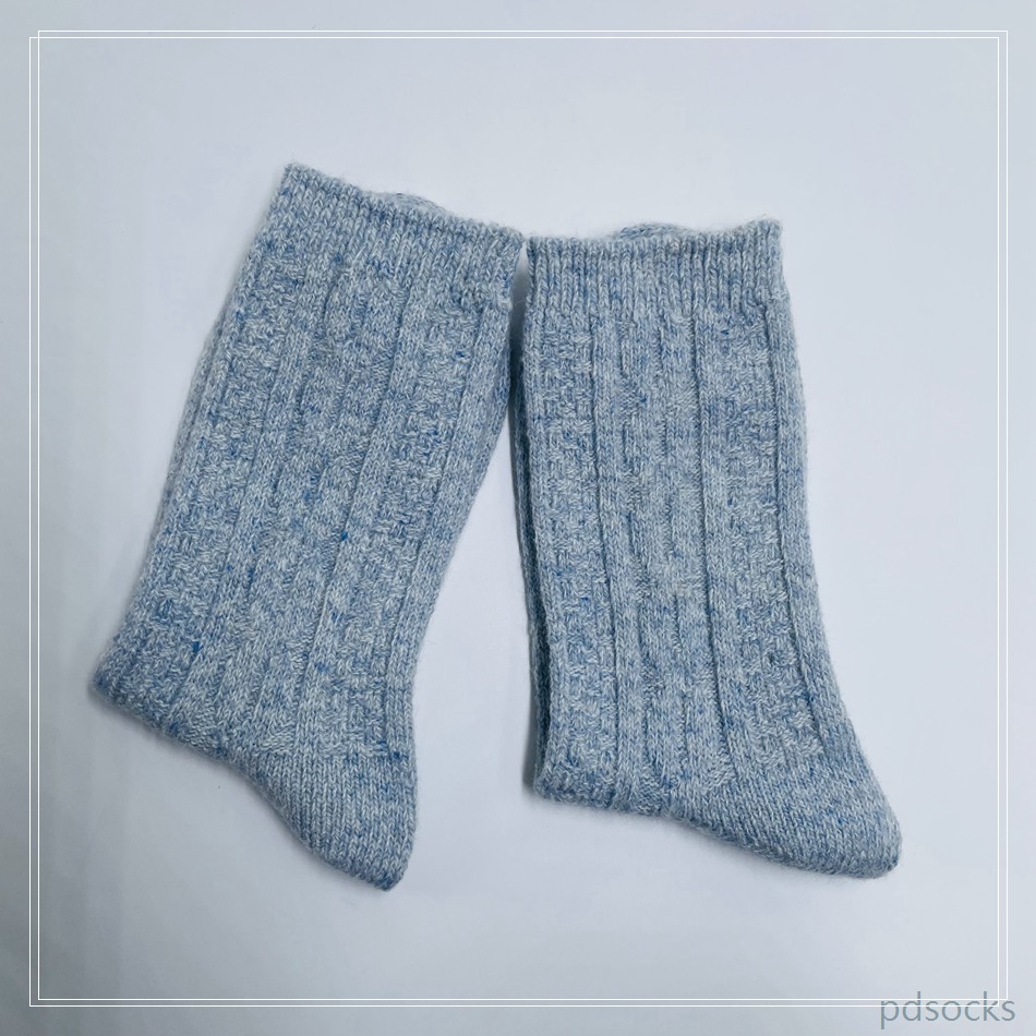 Wholesale wool knitted yarn women warm socks customized color 