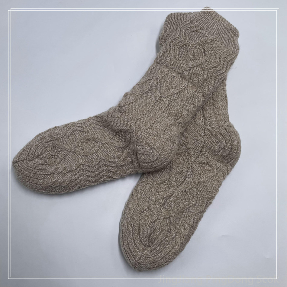 Wholesale super soft cotton lining sherpa socks non-slip home sock double layer sock 