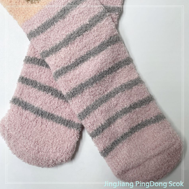 Wholesale half-pile cartoon-shaped women's socks and cute home socks