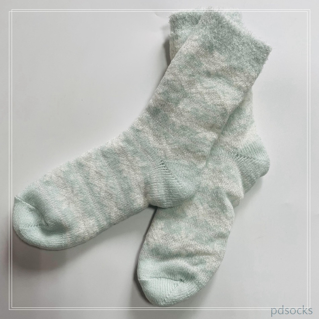 Wholesale double layer cosy sock feather yarn inside knitted home sock 