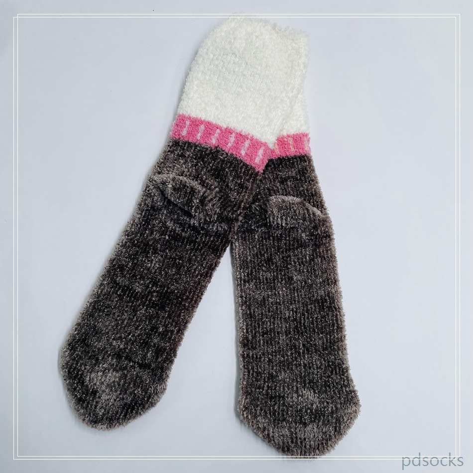 Wholesale long chenille yarn Cosy Socks Home Socks fuzzy sock panada