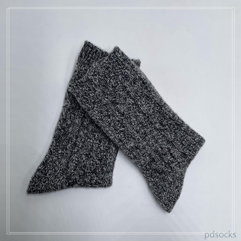 Wholesale wool knitted yarn and chenille Cosy Socks Home Socks fuzzy sock cozy sock 