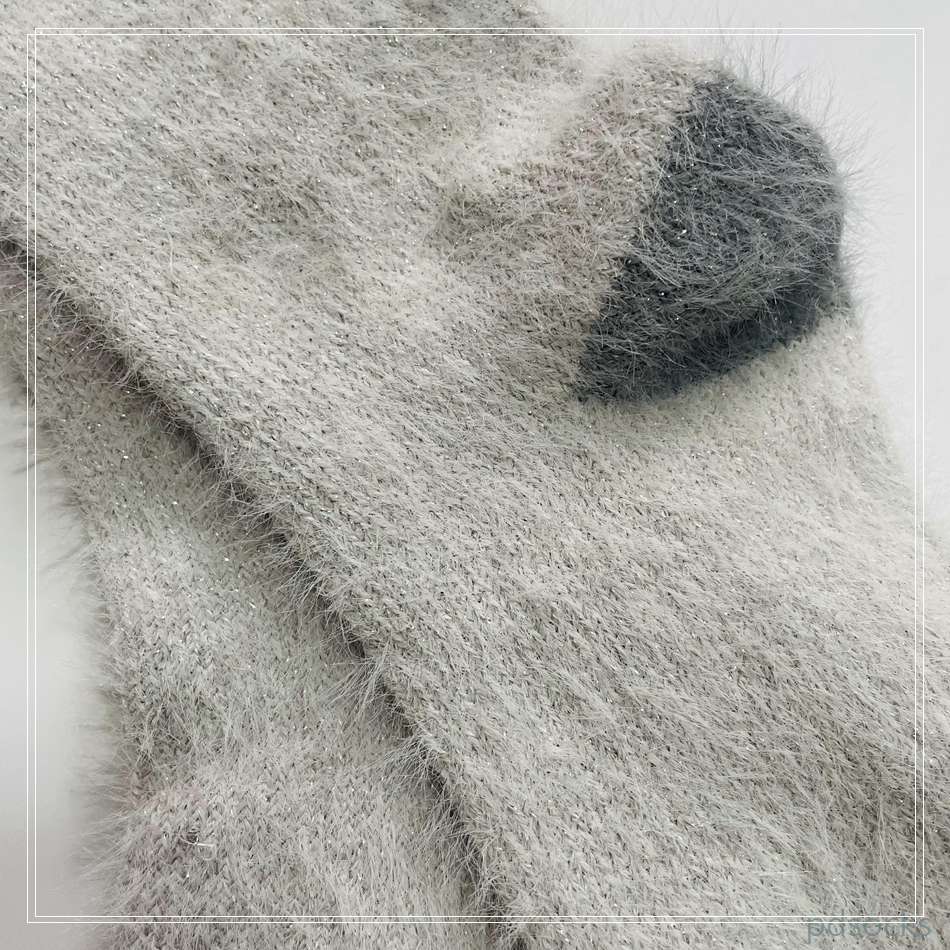 Wholesale super soft long feather yarn cosy sock with shiny threads women sock 