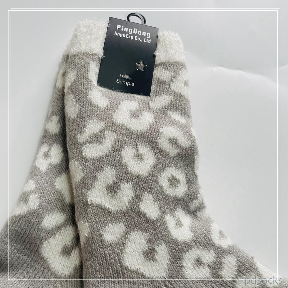 Wholesale double layer cosy sock feather yarn inside knitted home sock women socks 