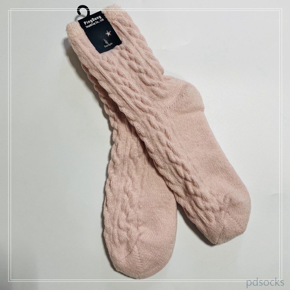 Wholesale and custom super soft cable knitted sock double layer women sock 
