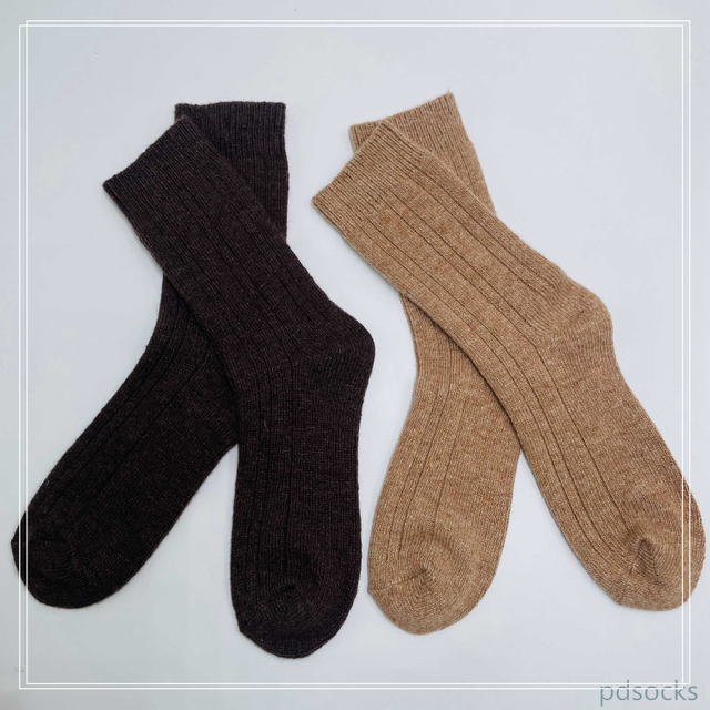 Customized women's knee socks crafted from a blend of wool and cashmere