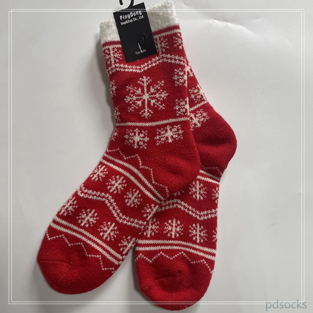 Wholesale double layer cosy sock feather yarn inside knitted home sock women home socks 