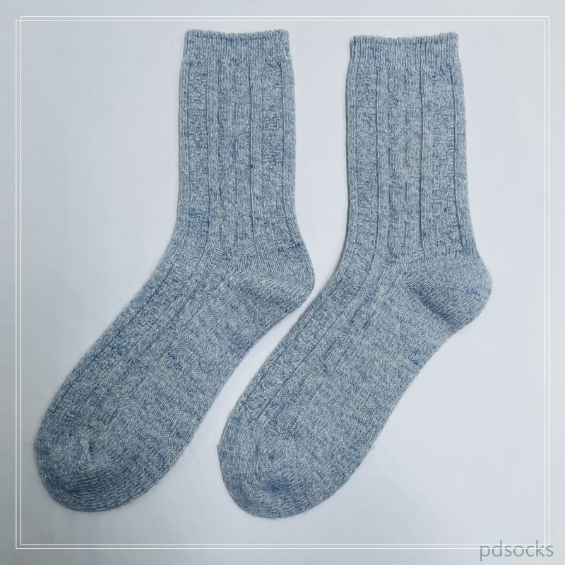 Wholesale wool knitted yarn women warm socks customized color 