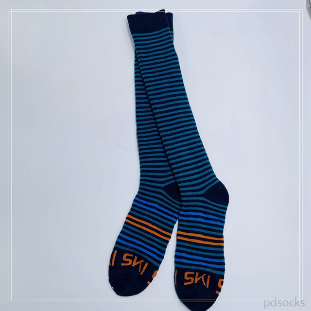 Wholesale custom cotton stockings for boys football socks sport socks 