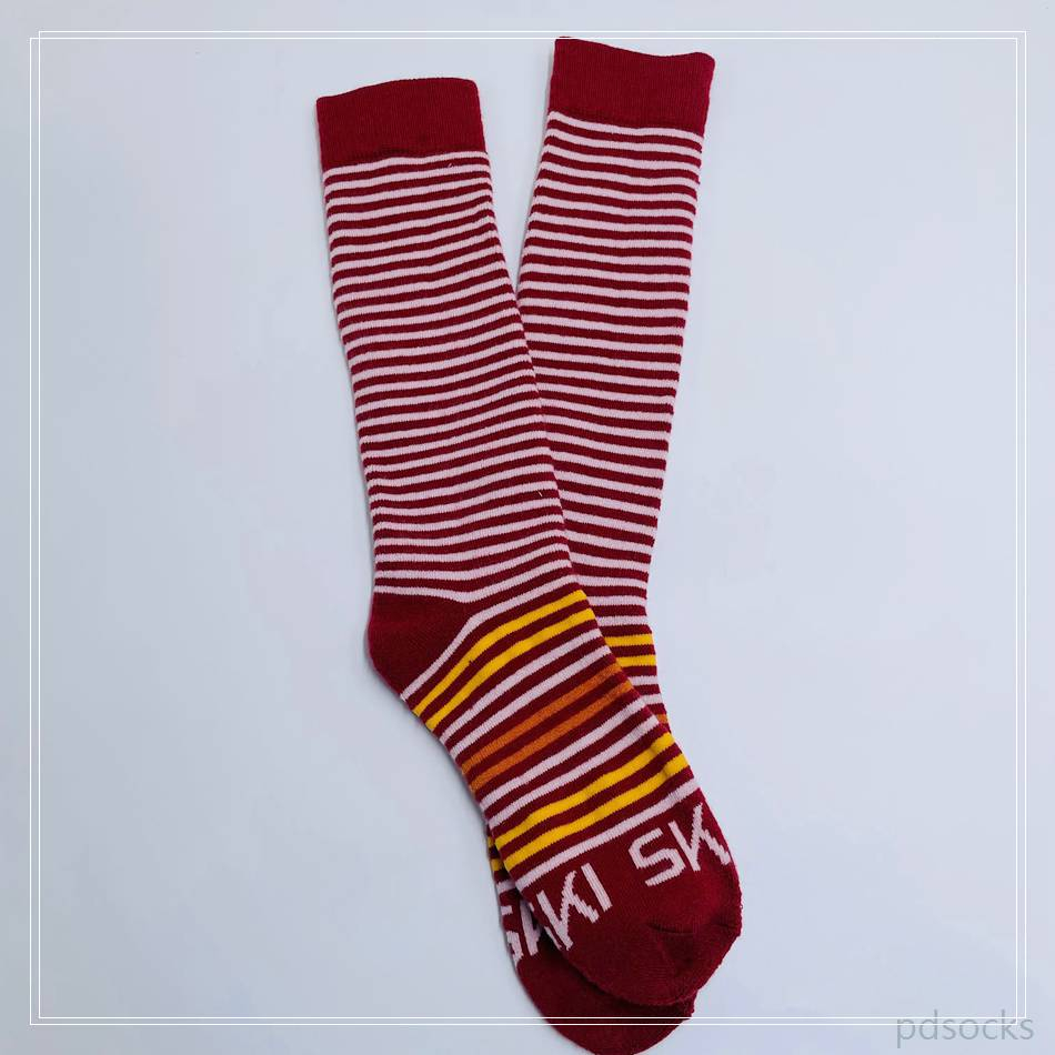 Wholesale custom cotton stockings for kids football socks sport socks crew - length socks