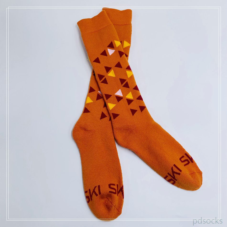 Wholesale custom cotton stockings for kids sport socks crew - length socks