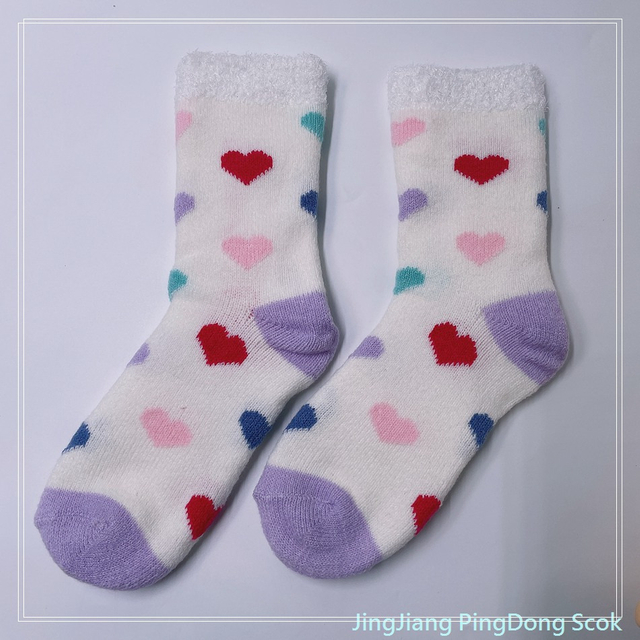 Wholesale hot sale long feather yarn double layer cosy sock heart design home sock fashion women