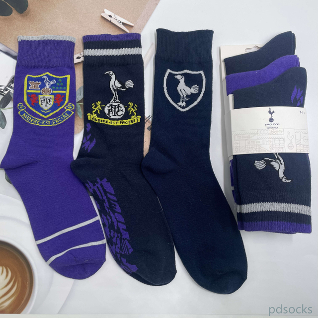 Customize the team's exclusive cotton socks matching accessories mens women kids 