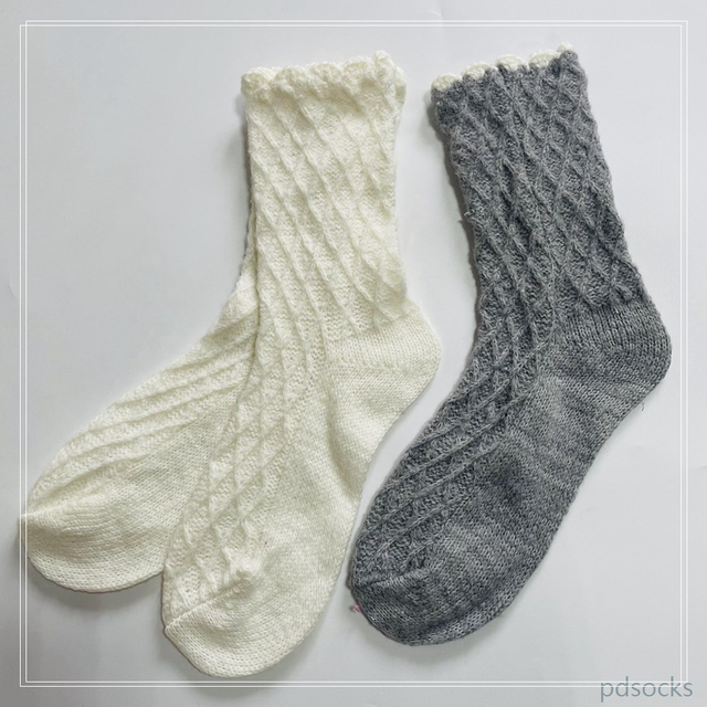 Customized hot sale cable sigle knitted socks fashion sock women sock soft and warm 