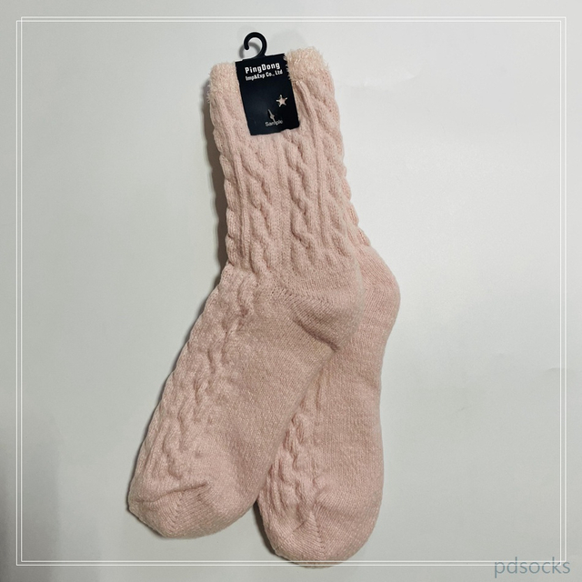 Wholesale and custom super soft cable knitted sock double layer women sock 