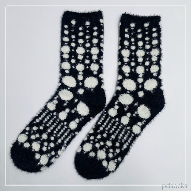 Custom medium feather fuzzy cosy socks home socks fuzzy sock 