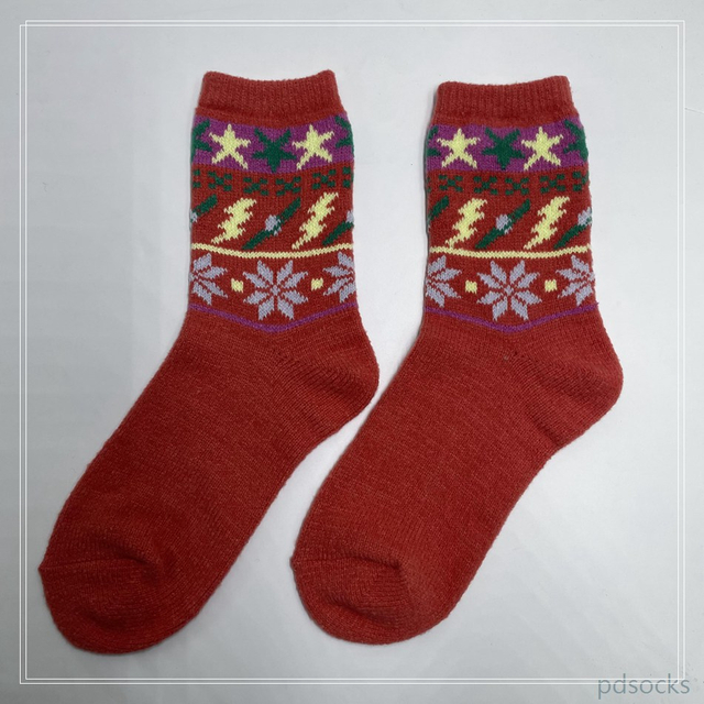 Wholesale super soft fleece yarn and chenille Cosy Socks Home Socks fuzzy sock cozy sleep socks 