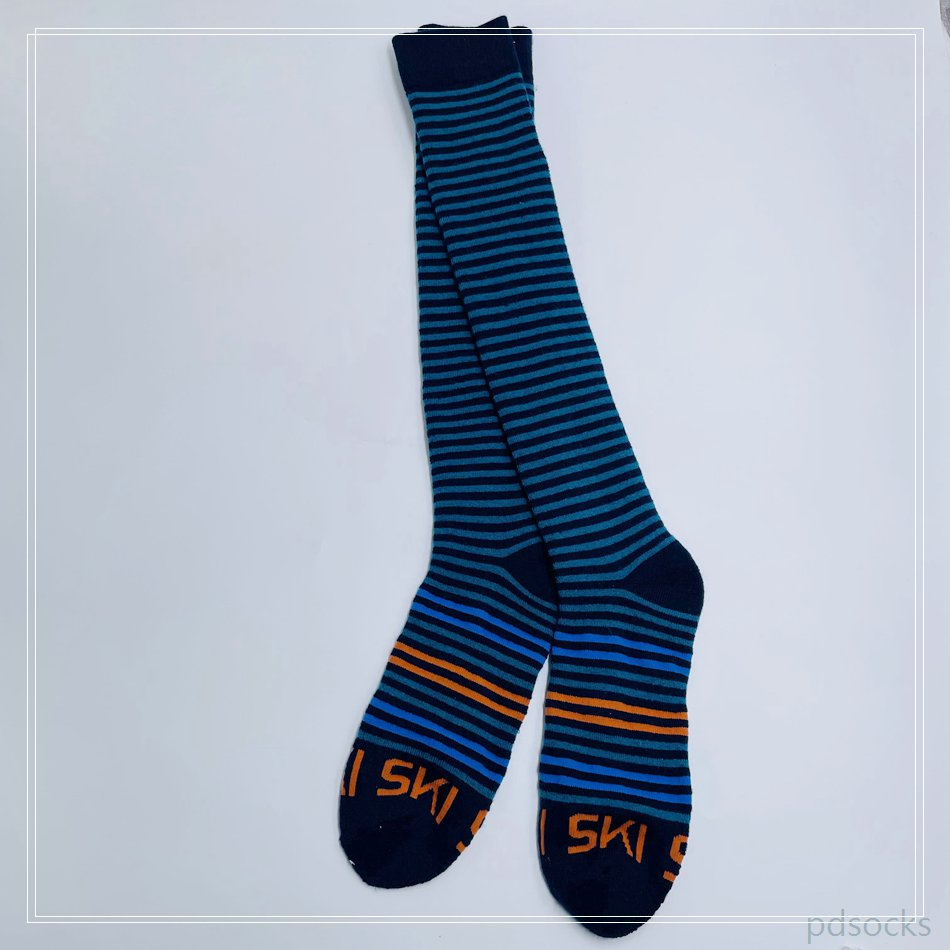 Wholesale custom cotton stockings for boys football socks sport socks 