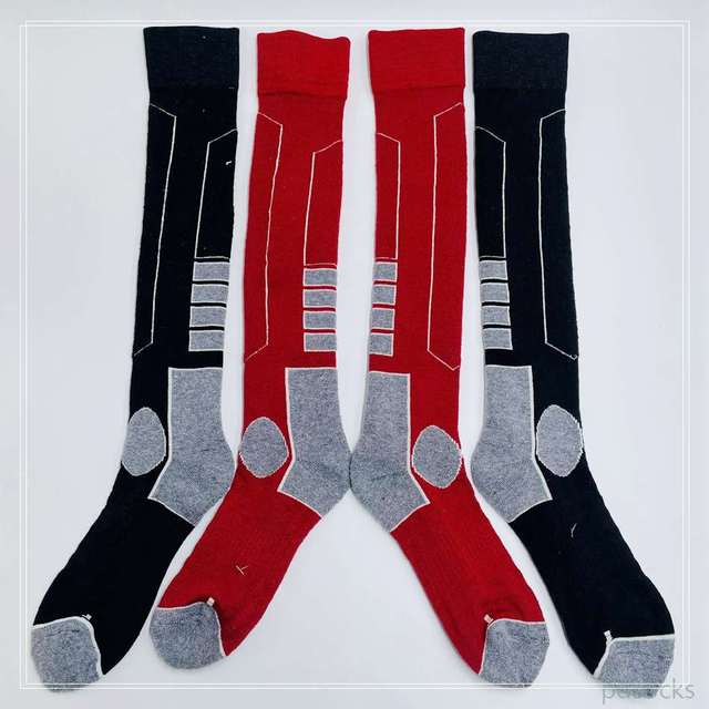 Wholesale custom cotton stockings for adults football socks 
