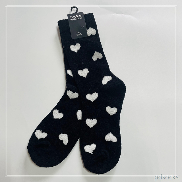 Customized hot sale heart cosy sock fuzzy home sock women sock kids sock 