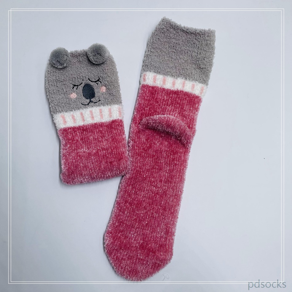 Wholesale super soft microfiber yarn and chenille Cosy Socks Home Socks fuzzy sock cozy sleep socks bear 