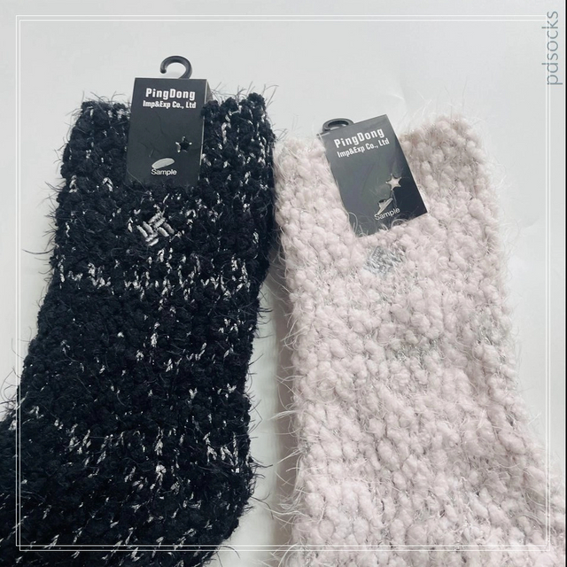 Wholesale popcorn and feather yarn knitted cosy socks thermal thick home socks floor cosy sock 