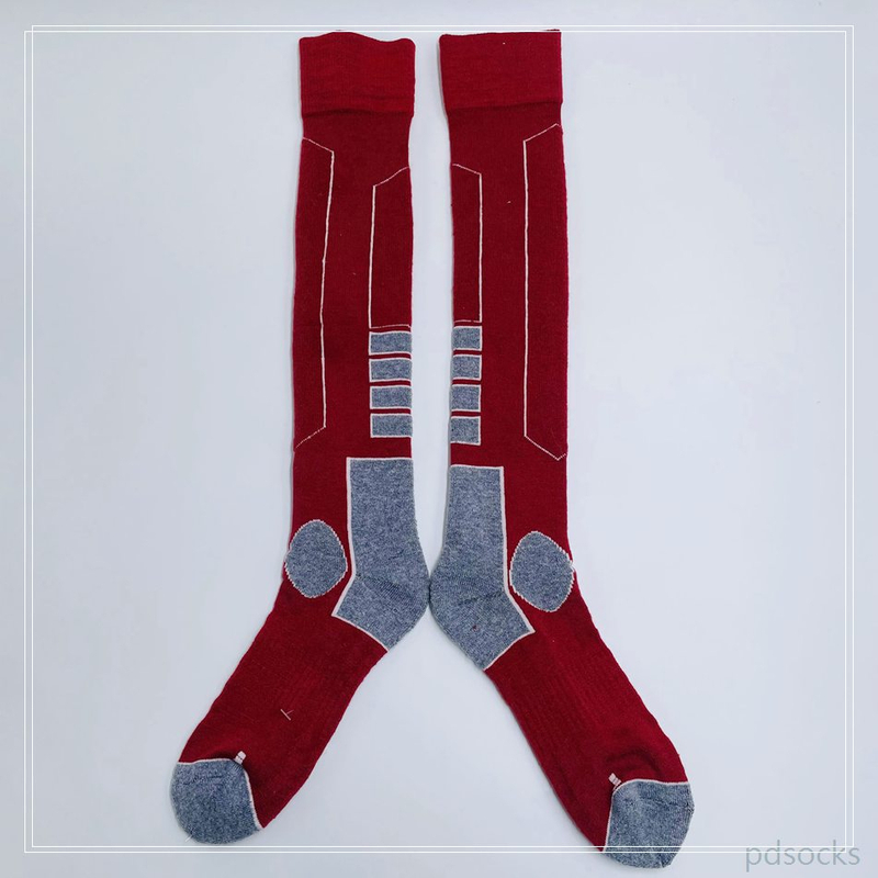Wholesale custom cotton stockings for adults football socks 