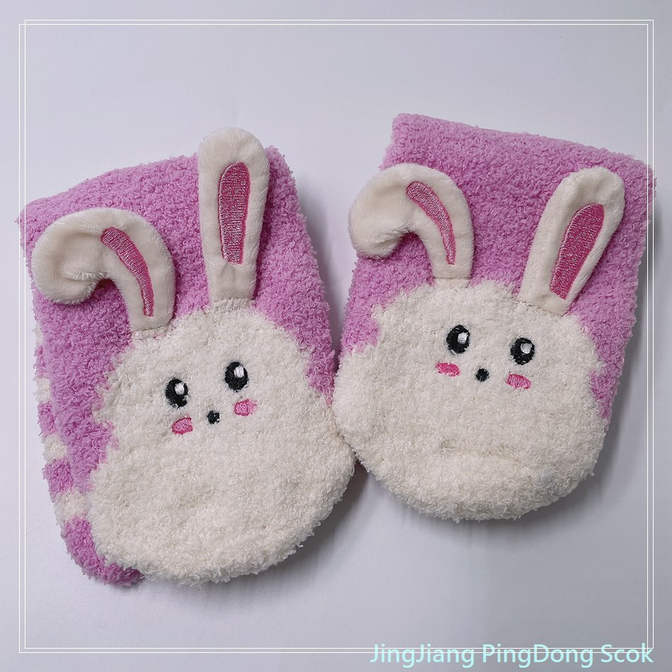 Wholesale hot sale mircrofiber cosy sock rabbit design home sock cute women kids socks 