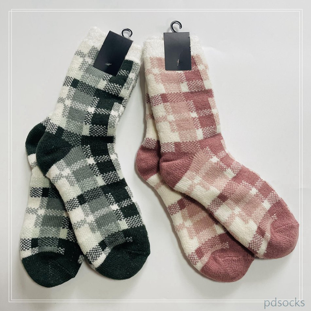 Customized hot sale double layer socks wholsale stocks 