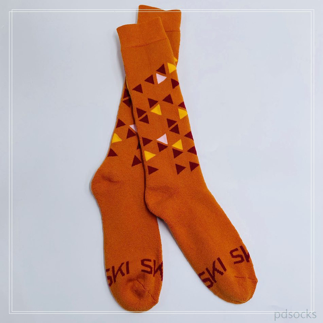 Wholesale custom cotton stockings for kids sport socks crew - length socks