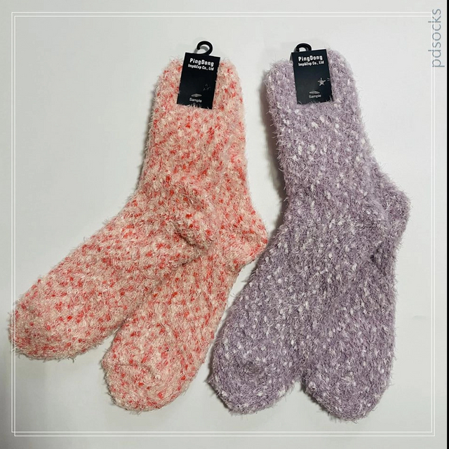 Wholesale custom toothbrush yarn knitted women's socks fashion cosy sock 